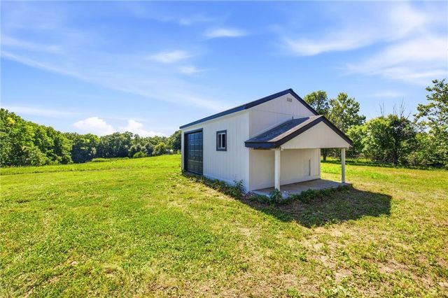 17409 Baxter Road, Lawson, MO 64062