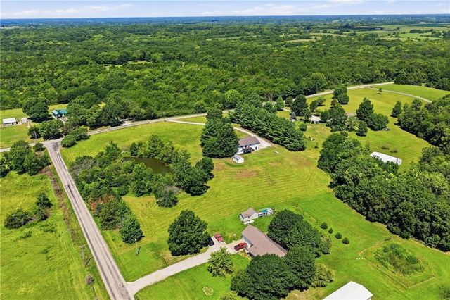 17409 Baxter Road, Lawson, MO 64062