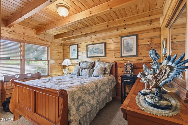 2028 Eagle Feather Drive, Sevierville, TN 37876