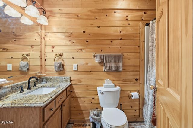 2028 Eagle Feather Drive, Sevierville, TN 37876