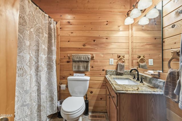 2028 Eagle Feather Drive, Sevierville, TN 37876