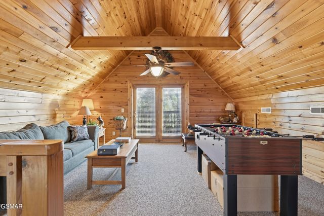 2028 Eagle Feather Drive, Sevierville, TN 37876