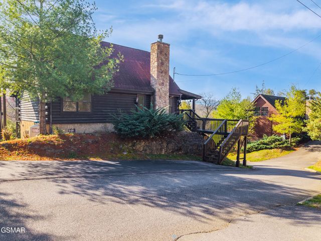 2028 Eagle Feather Drive, Sevierville, TN 37876