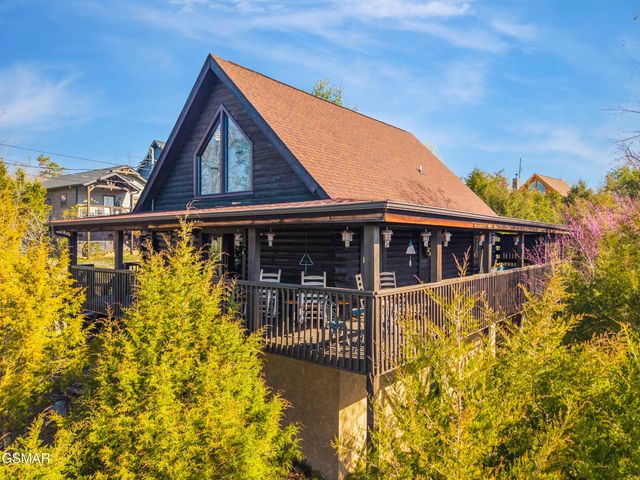2028 Eagle Feather Drive, Sevierville, TN 37876