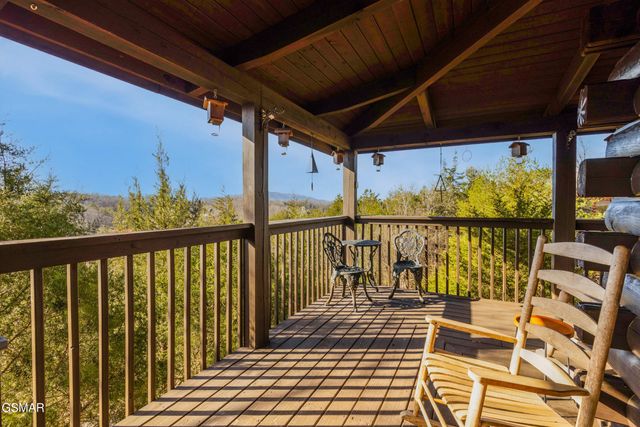 2028 Eagle Feather Drive, Sevierville, TN 37876