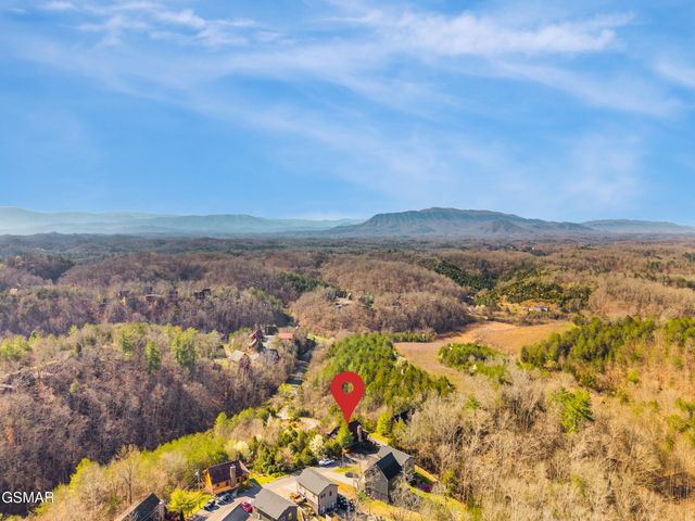 2028 Eagle Feather Drive, Sevierville, TN 37876