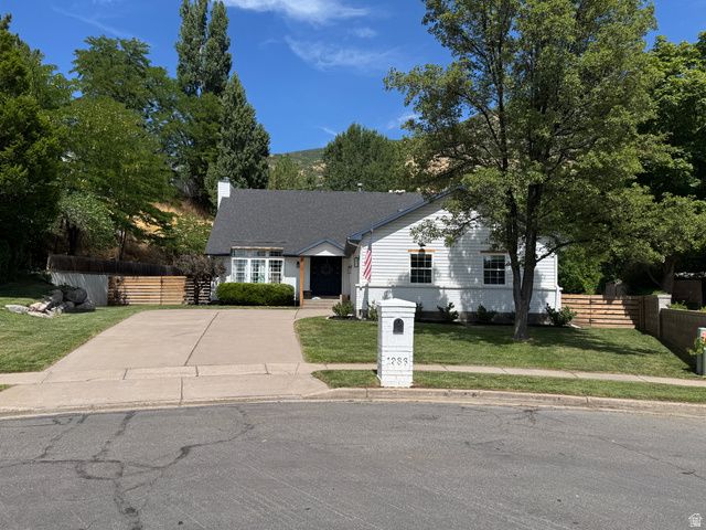 1986 N 100 E, Centerville, UT 84014