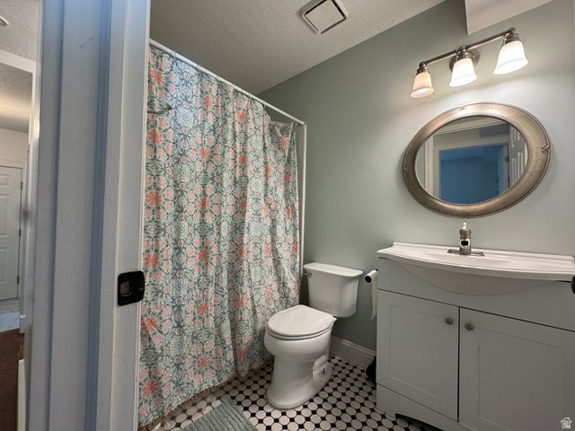 1986 N 100 E, Centerville, UT 84014