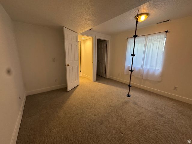 1986 N 100 E, Centerville, UT 84014