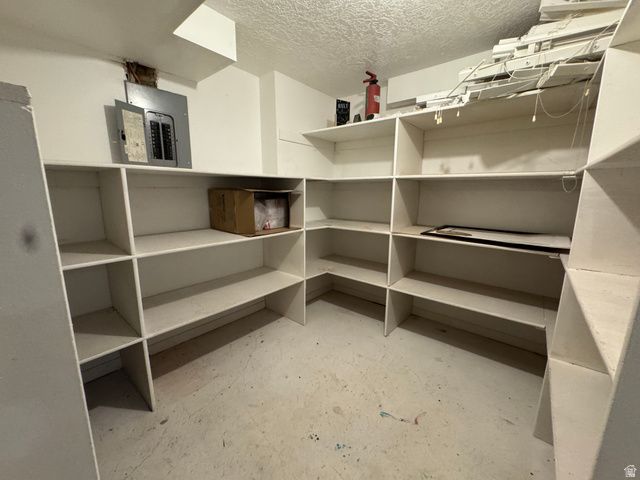 1986 N 100 E, Centerville, UT 84014