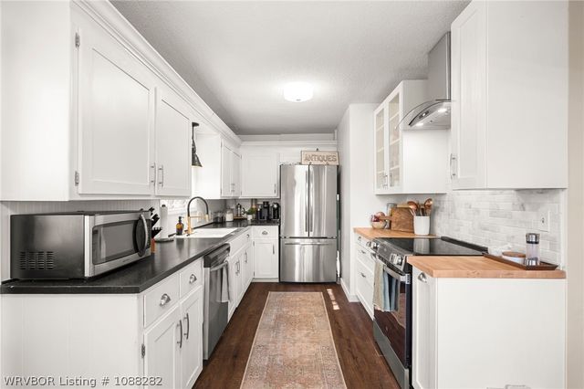 101 W El Paso Street, Greenwood, AR 72936