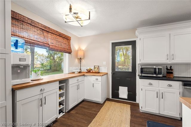 101 W El Paso Street, Greenwood, AR 72936