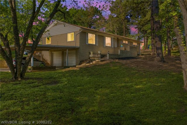 101 W El Paso Street, Greenwood, AR 72936