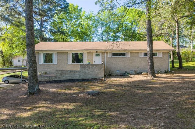 101 W El Paso Street, Greenwood, AR 72936