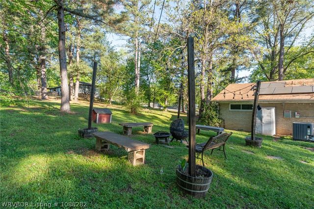 101 W El Paso Street, Greenwood, AR 72936