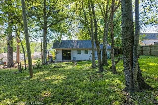 101 W El Paso Street, Greenwood, AR 72936