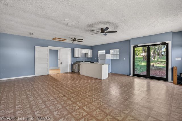 101 W El Paso Street, Greenwood, AR 72936