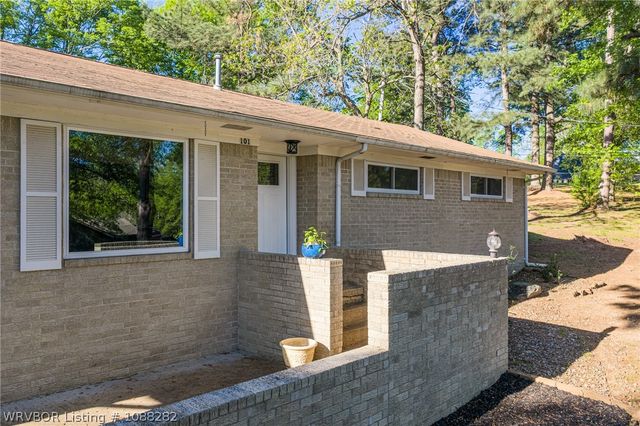 101 W El Paso Street, Greenwood, AR 72936
