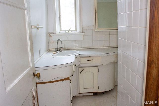 102 Vine Street, Marble Hill, MO 63764