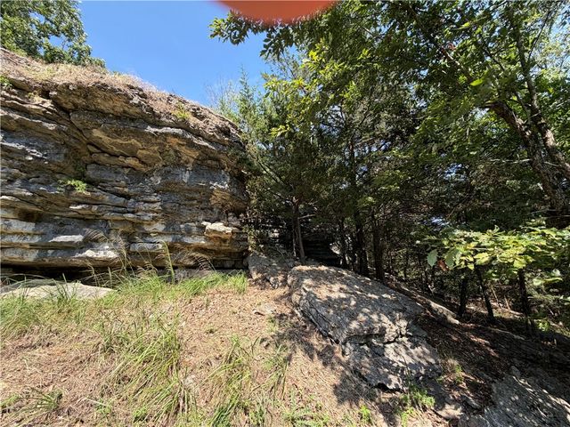 429 Point Mirage Road, Eureka Springs, AR 72631