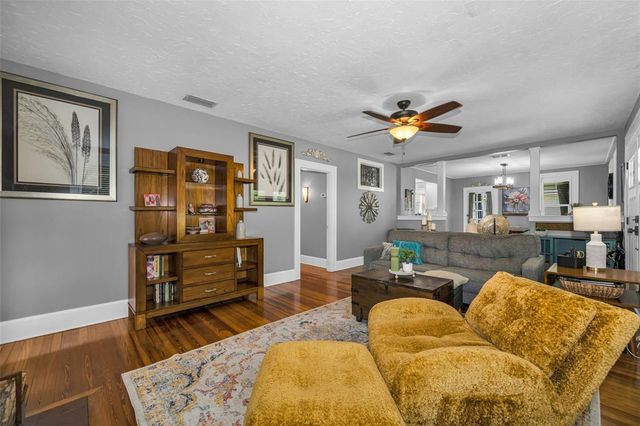 3421 IRIS STREET N, St Petersburg, FL 33704