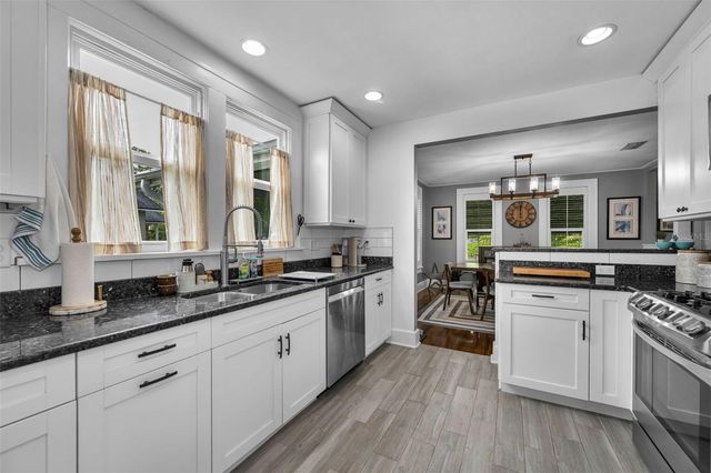 3421 IRIS STREET N, St Petersburg, FL 33704
