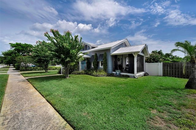 3421 IRIS STREET N, St Petersburg, FL 33704