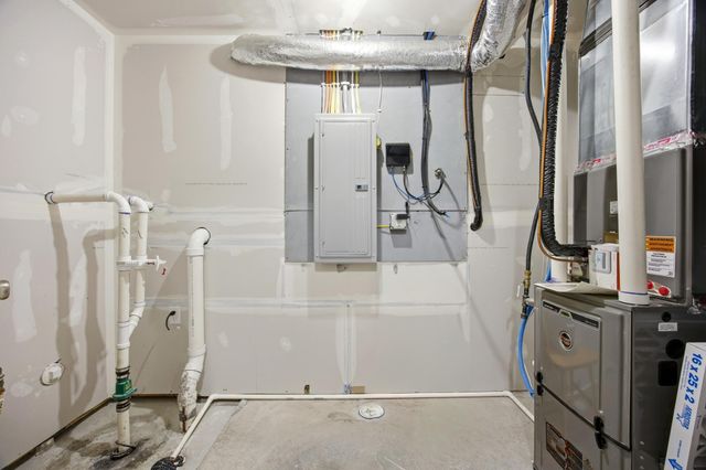 726 Prairie Avenue, Horace, ND 58047