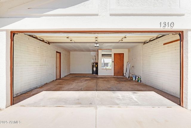 1310 E REDMON Drive, Tempe, AZ 85283