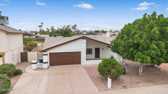 1310 E REDMON Drive, Tempe, AZ 85283