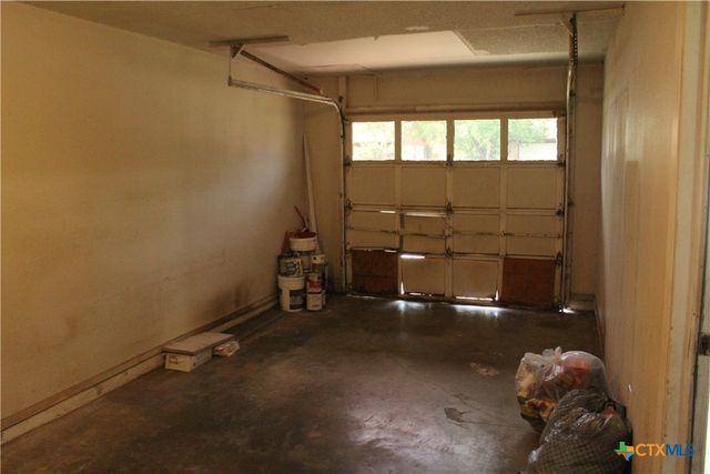 3414 Jewell Drive, Gatesville, TX 76528
