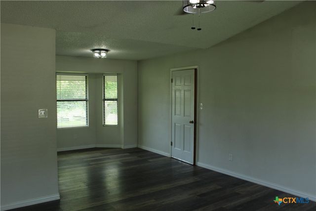 3414 Jewell Drive, Gatesville, TX 76528