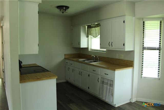 3414 Jewell Drive, Gatesville, TX 76528
