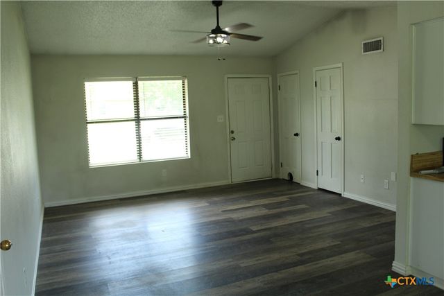 3414 Jewell Drive, Gatesville, TX 76528