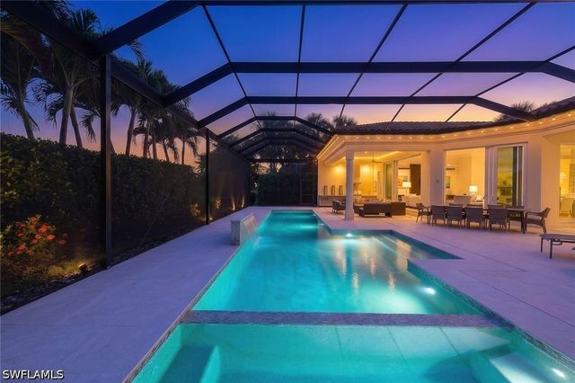 2048 Isla Vista LN E, Naples, FL 34105