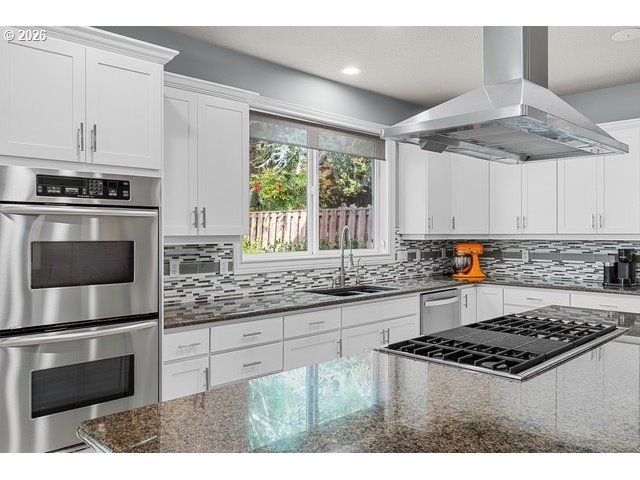 10509 Sw NAEVE St, Portland, OR 97224