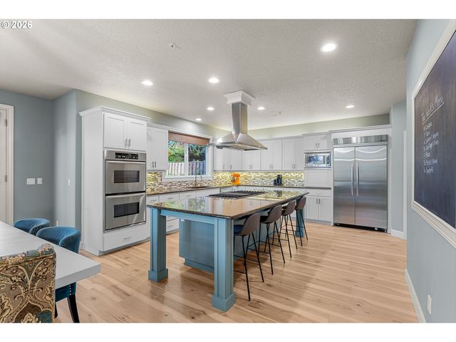 10509 Sw NAEVE St, Portland, OR 97224