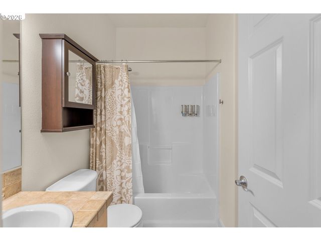 10509 Sw NAEVE St, Portland, OR 97224