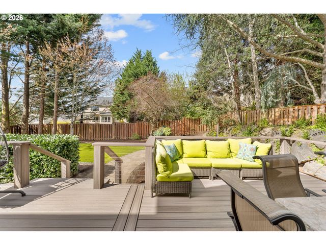 10509 Sw NAEVE St, Portland, OR 97224