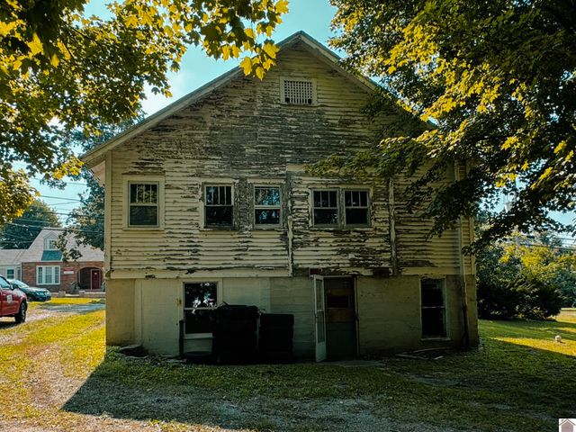 409 S 6th, Murray, KY 42071