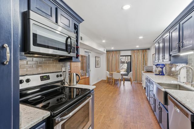 4735 Mint Dr, Memphis, TN 38117