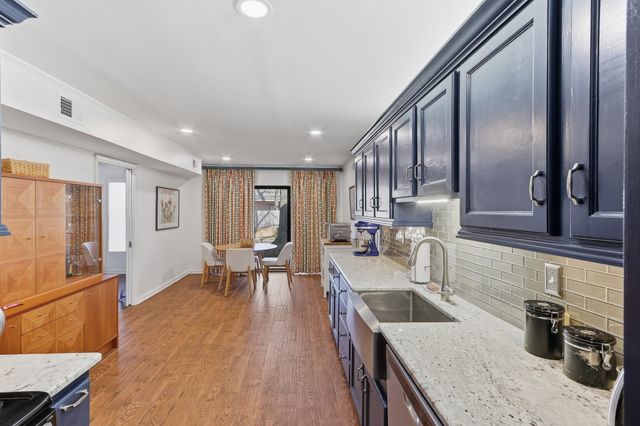 4735 Mint Dr, Memphis, TN 38117