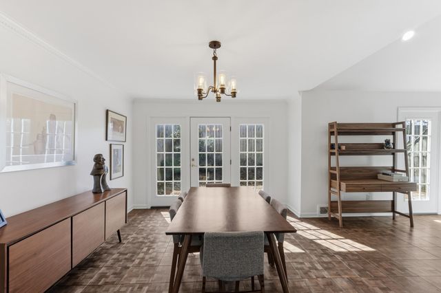 4735 Mint Dr, Memphis, TN 38117