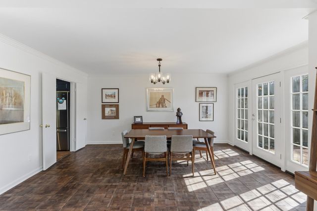 4735 Mint Dr, Memphis, TN 38117