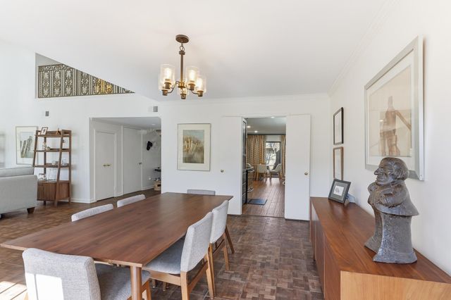 4735 Mint Dr, Memphis, TN 38117