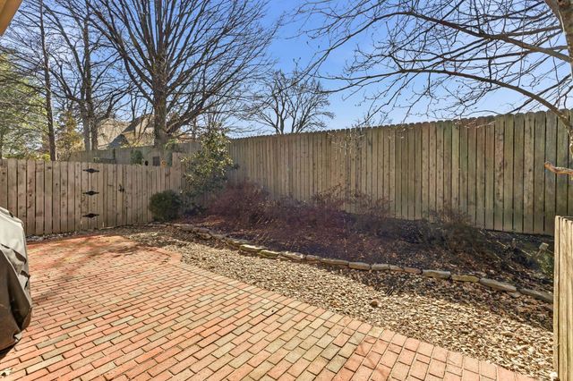 4735 Mint Dr, Memphis, TN 38117