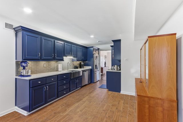 4735 Mint Dr, Memphis, TN 38117