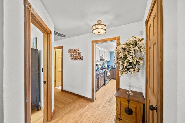 1104 Reef Ct, Roseville, CA 95661