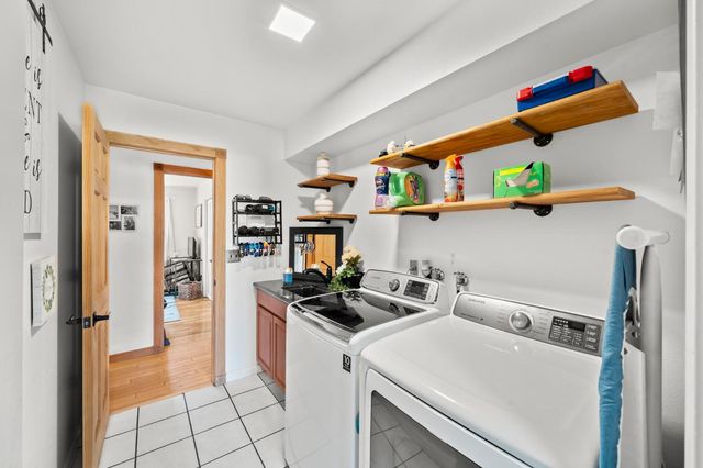 1104 Reef Ct, Roseville, CA 95661