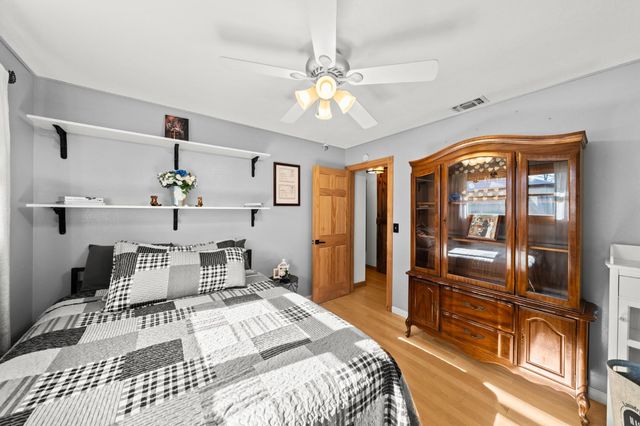 1104 Reef Ct, Roseville, CA 95661